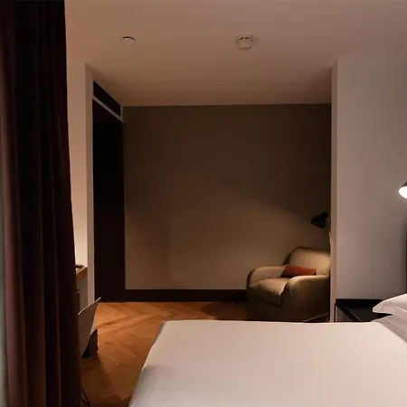 Alexandra Barcelona Hotel, Curio Collection By Hilton-2