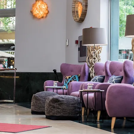 Leonardo Hotel Barcelona Gran Via-3