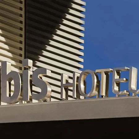 Ibis Barcelona Centro-3