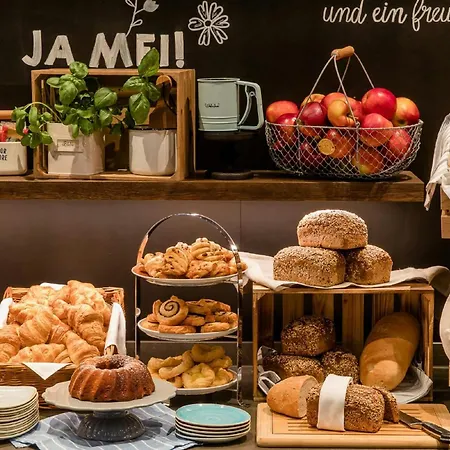 Motel One Barcelona-Ciutadella-3