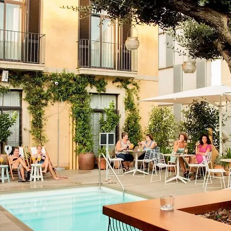 Hotel Oasis-3