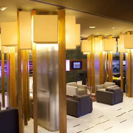 Aparthotel Atenea Barcelona-2