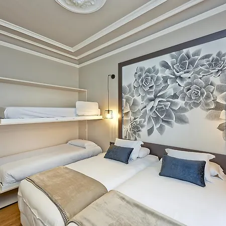 Hostal Central Barcelona-2